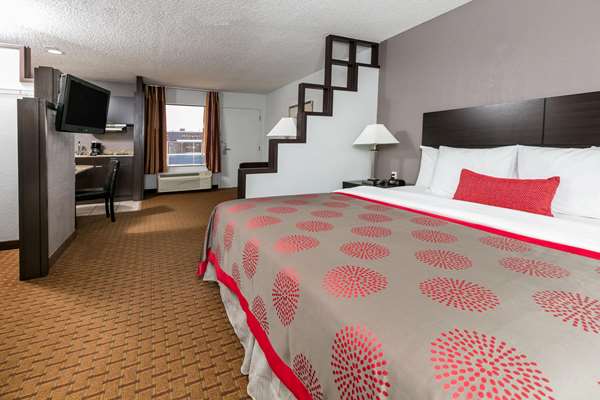  - Ramada Suites El Paso - I-10, Exit 29
