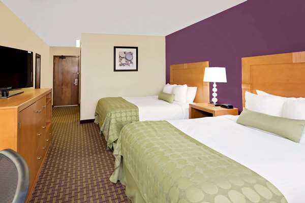  - Ramada Inn Marquette