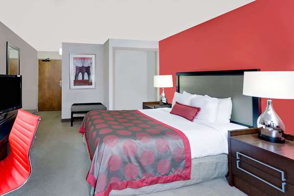  - Ramada Inn Marquette