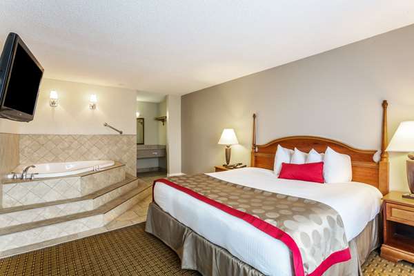 Suite - Ramada Inn Houma