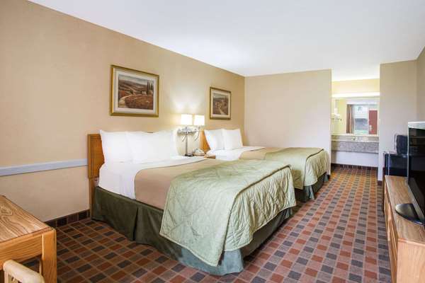  - Ramada Inn Wytheville - I-77, Exit 41