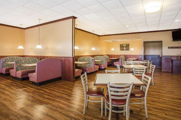  - Ramada Inn Wytheville - I-77, Exit 41