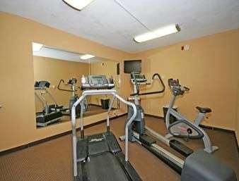 Fitness/ Exercise Room - Quality Inn Tunnel Road Asheville - I-240, Exit 7