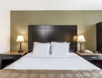  - Ramada Inn Newburgh - I-87, Exit 17