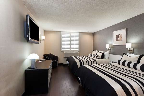  - Ramada Plaza Hotel West Hollywood
