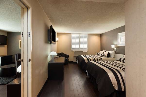 Suite - Ramada Plaza Hotel West Hollywood