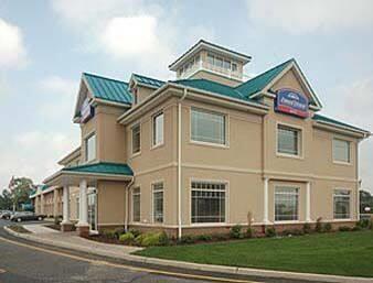 Howard Johnson Hotel - Toms River