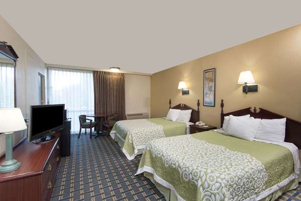  - Days Inn Vernon - I-84, Exit 65