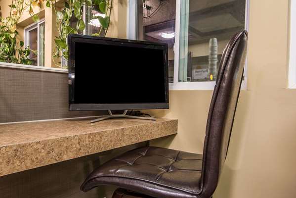 Conference Area - Days Inn Vernon - I-84, Exit 65