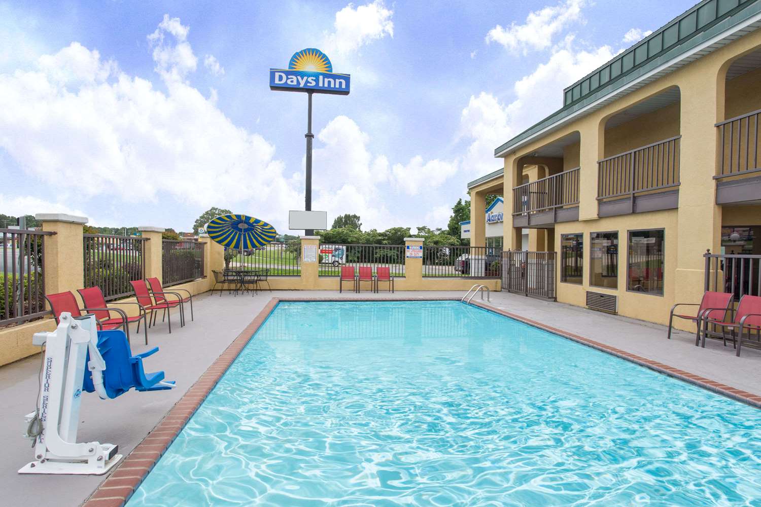 Days Inn Monticello, AR See Discounts