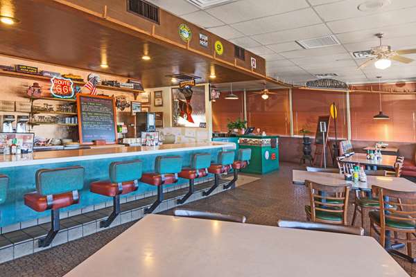 Restaurant - Howard Johnson Inn Flagstaff