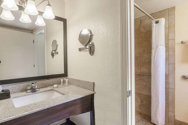  - Howard Johnson Inn Flagstaff