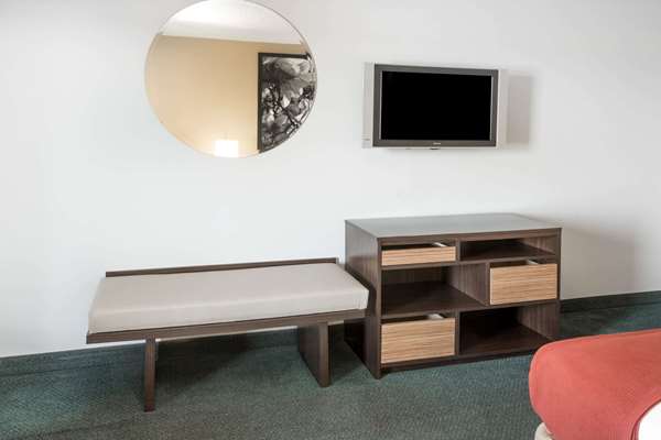  - Super 8 Motel Adel - I-75, Exit 39