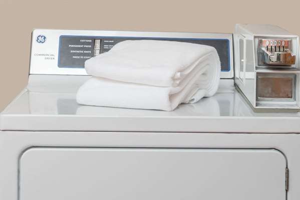  - Ramada Inn Grand Forks - I-29, Exit 141