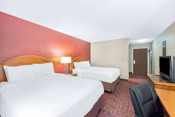  - Ramada Inn Grand Forks - I-29, Exit 141