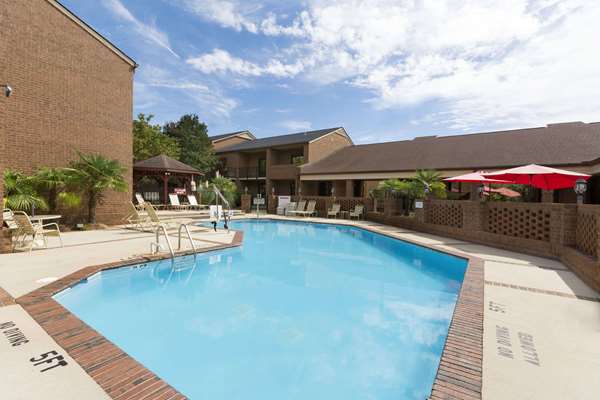 Pool - Ramada Inn Blue Ridge Raleigh
