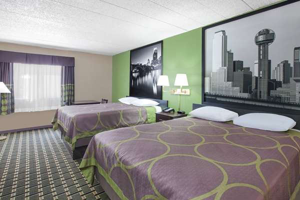  - Super 8 Hotel Downtown Grand Prairie - I-30, Exit 34