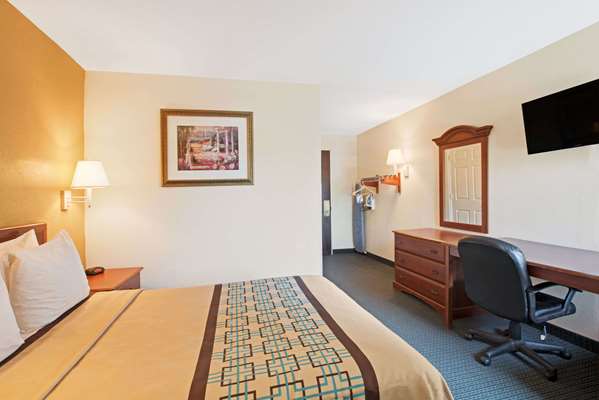  - Days Inn Woodlawn Road Charlotte - I-77, Exit 6A