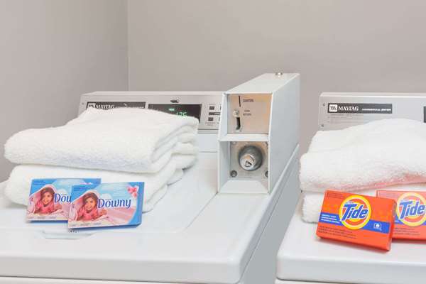  - Ramada Plaza Hotel Garden Grove