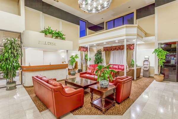  - Ramada Plaza Hotel Garden Grove