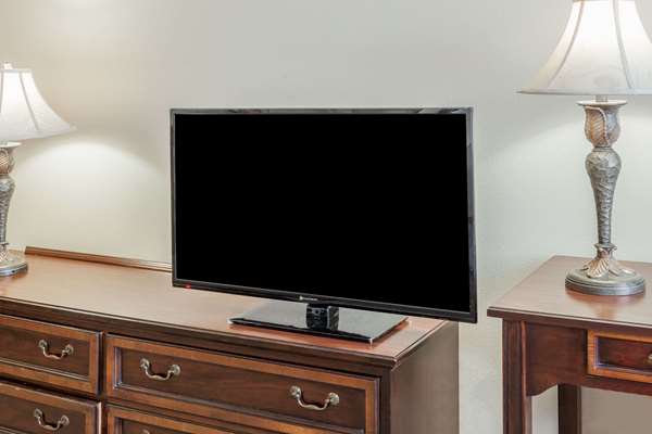  - Ramada Plaza Hotel Garden Grove