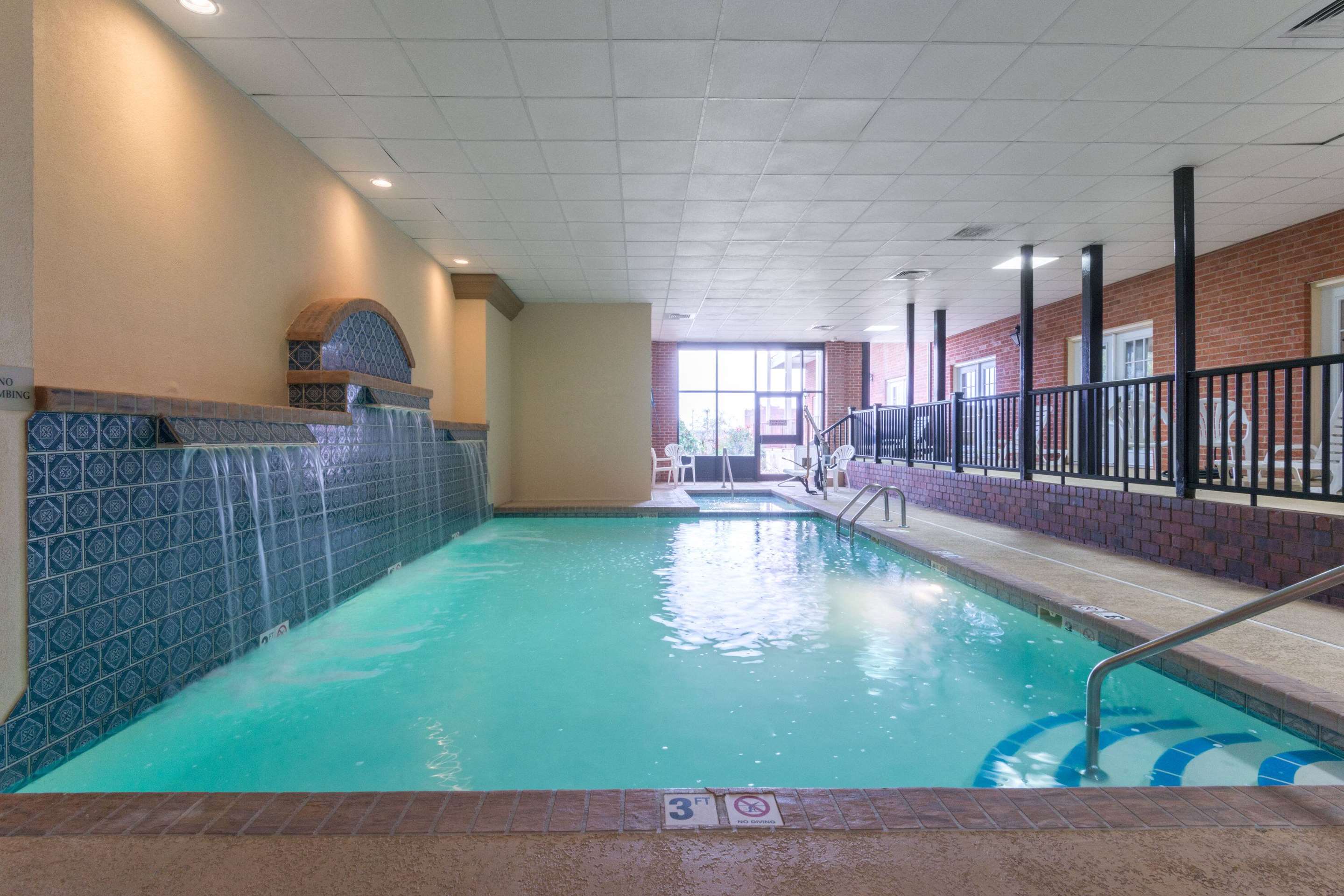 Pool | Ramada Hotel & Convention Center by Wyndham Topeka Downtown
