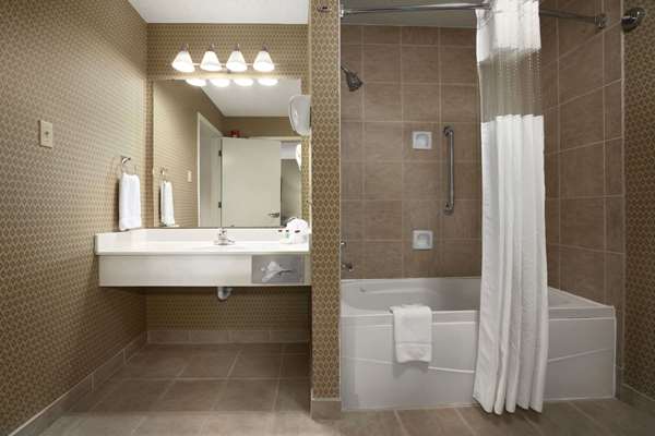  - Ramada Inn Del Rio