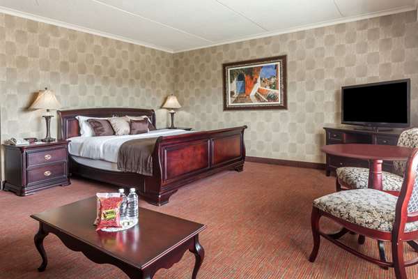 Suite - Ramada Inn Fredericton