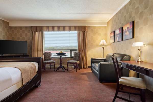 Suite - Ramada Inn Fredericton