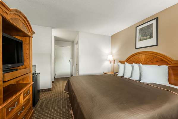  - Howard Johnson Inn & Suites Allentown - I-78, Exit 54