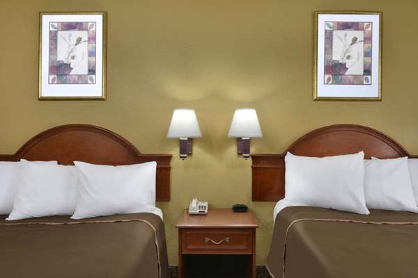  - Howard Johnson Inn & Suites Allentown - I-78, Exit 54