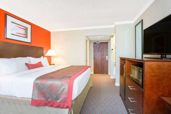  - Ramada Hotel & Conference Center Lewiston - I-95, Exit 80