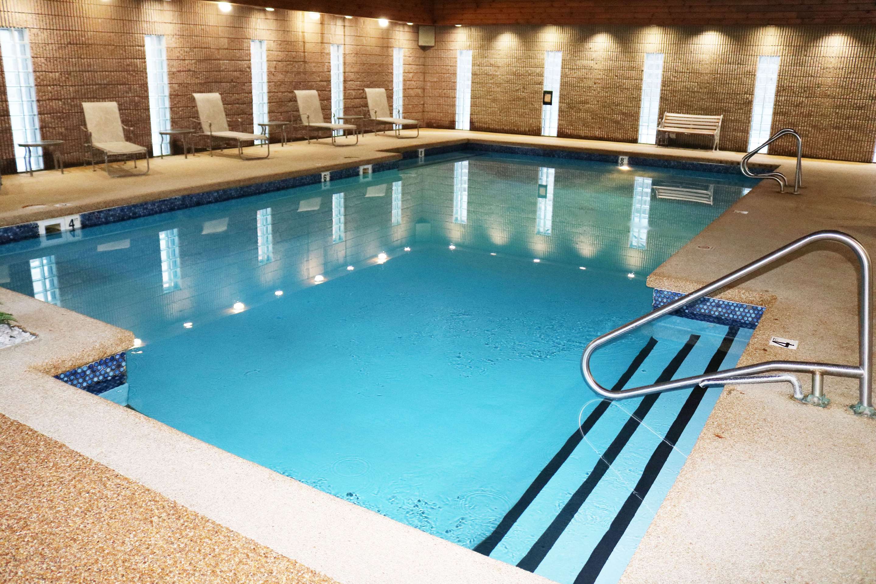 Pool - indoor