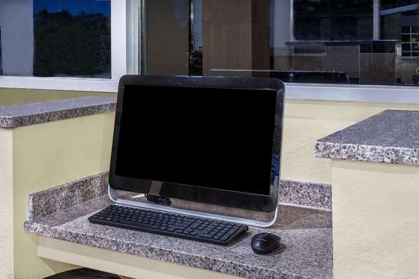 Conference Area - Howard Johnson Inn Bangor - I-95, Exit 182B