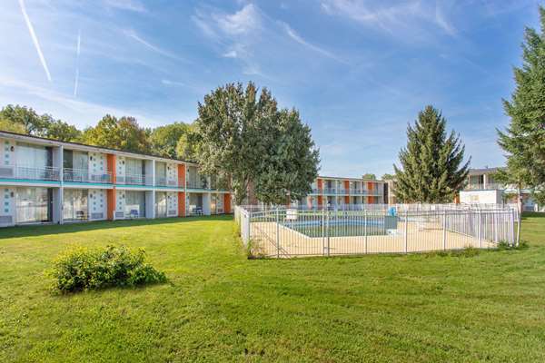 Exterior view - Howard Johnson Inn Harrisburg - I-283, Exit 2