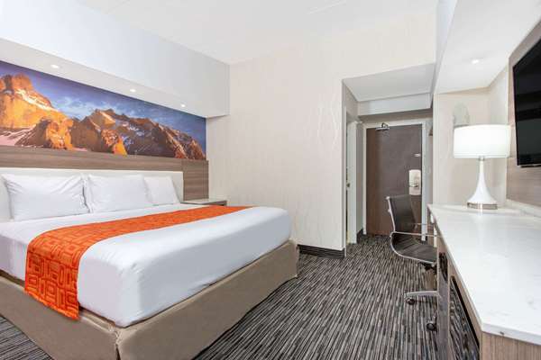  - Howard Johnson Inn Harrisburg - I-283, Exit 2