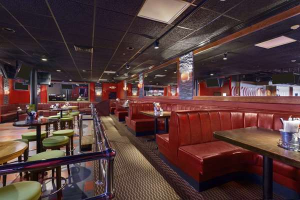 Restaurant - Ramada Inn Rochelle Park