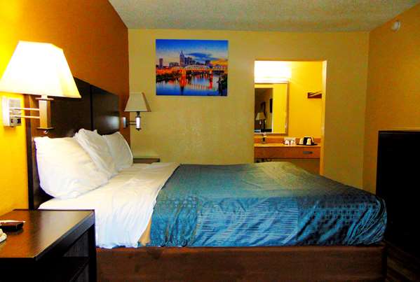  - Knights Inn Antioch - I-24, Exit 59