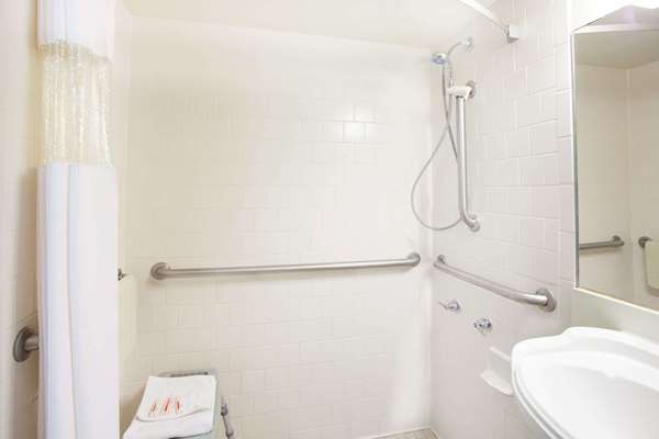  - Howard Johnson Inn Yuma