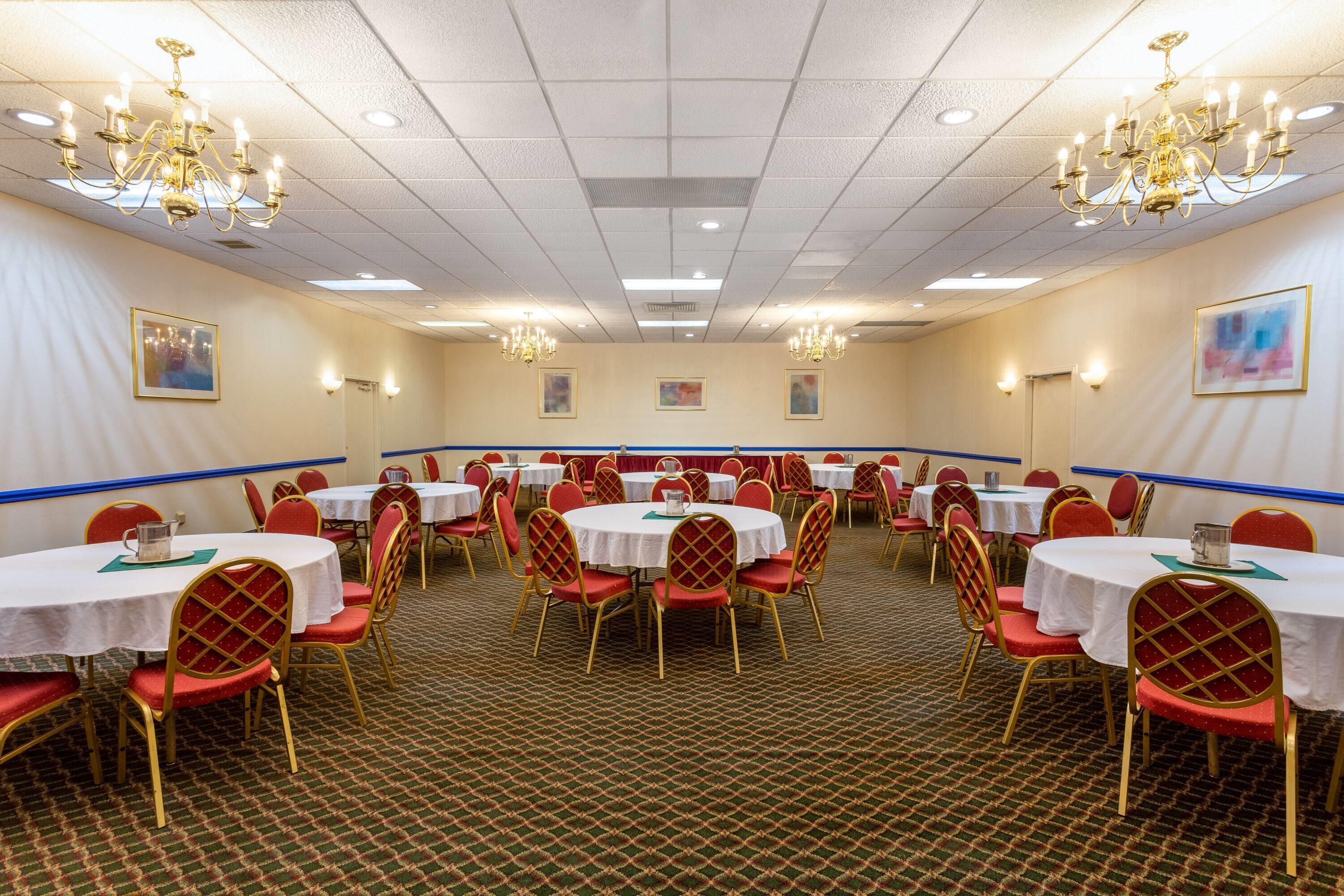 Ballroom | Baymont by Wyndham Queensbury / Lake George