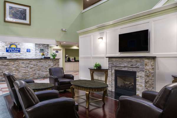  - Days Inn Suites Reynoldsburg - I-70, Exit 110