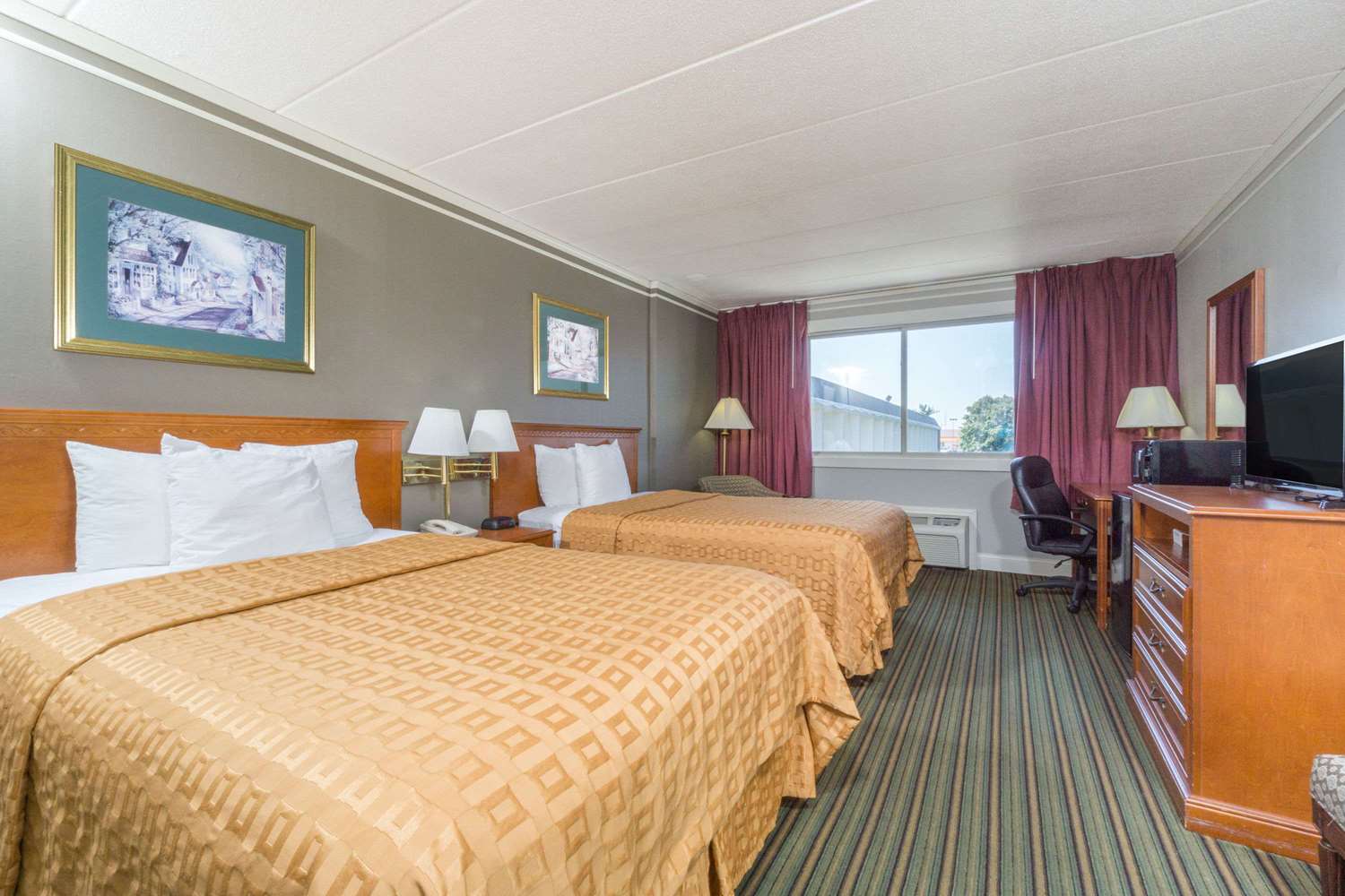 Days Inn Suites Reynoldsburg, OH See Discounts