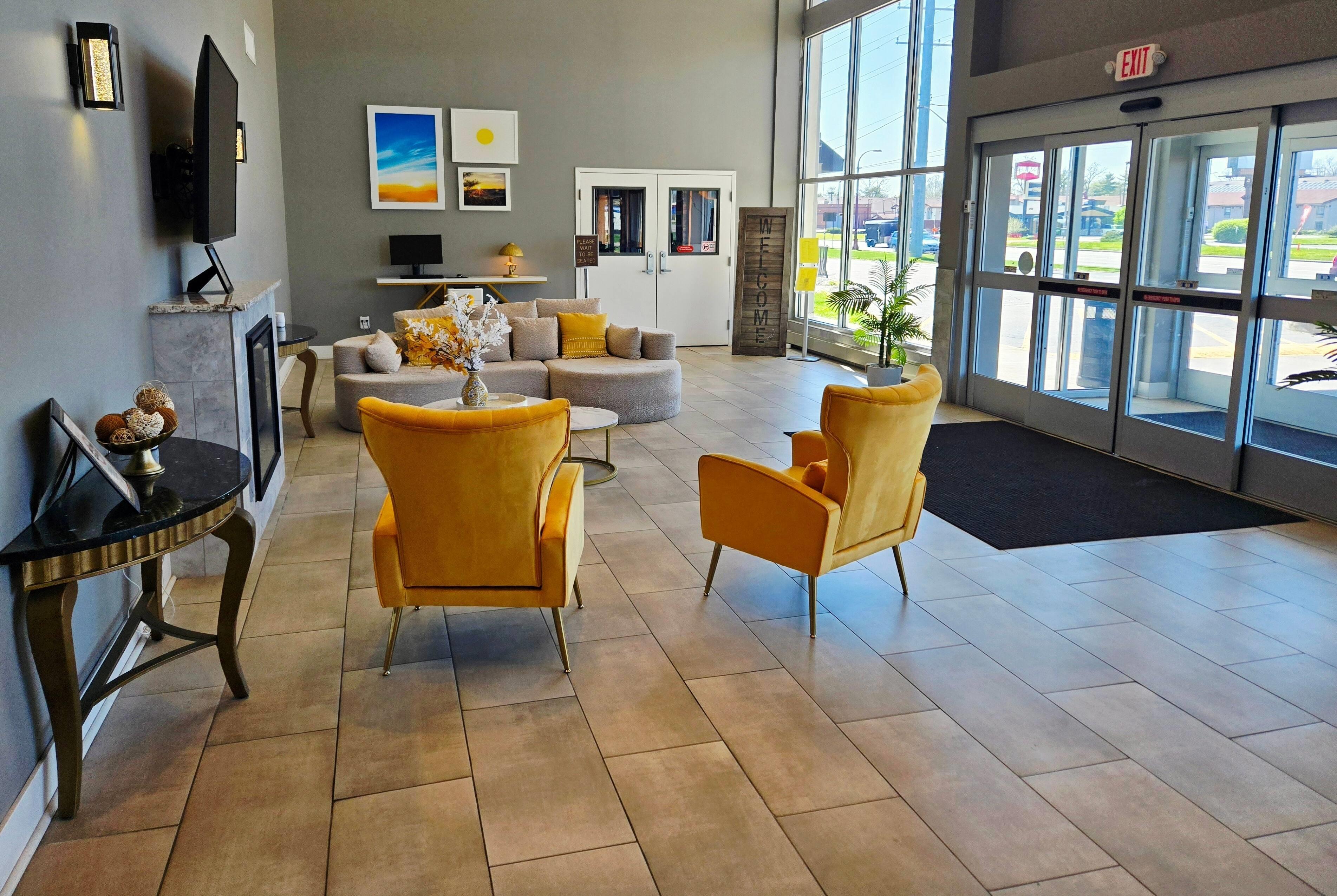 Lobby | Days Inn by Wyndham Columbus East Airport