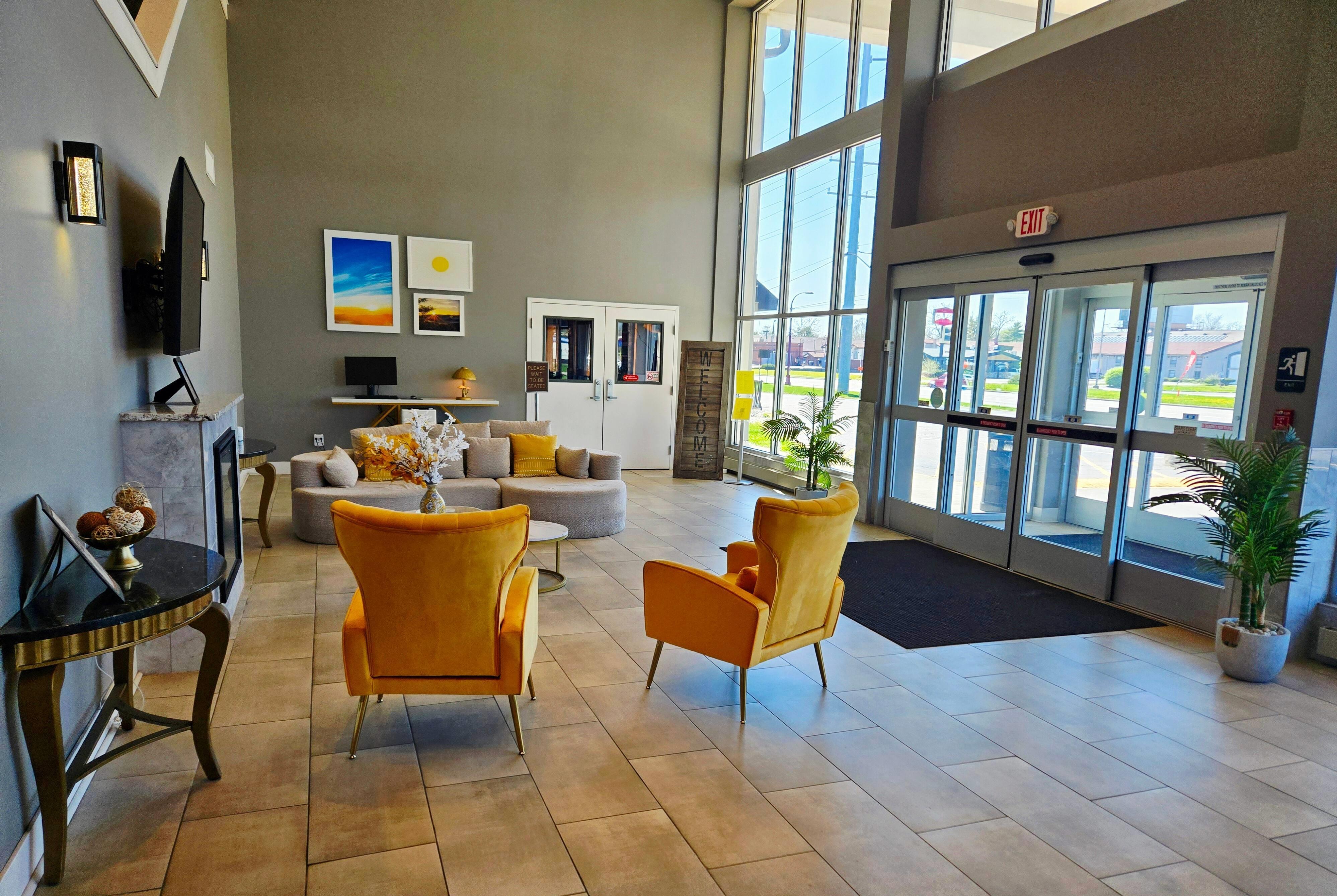 Lobby | Days Inn by Wyndham Columbus East Airport