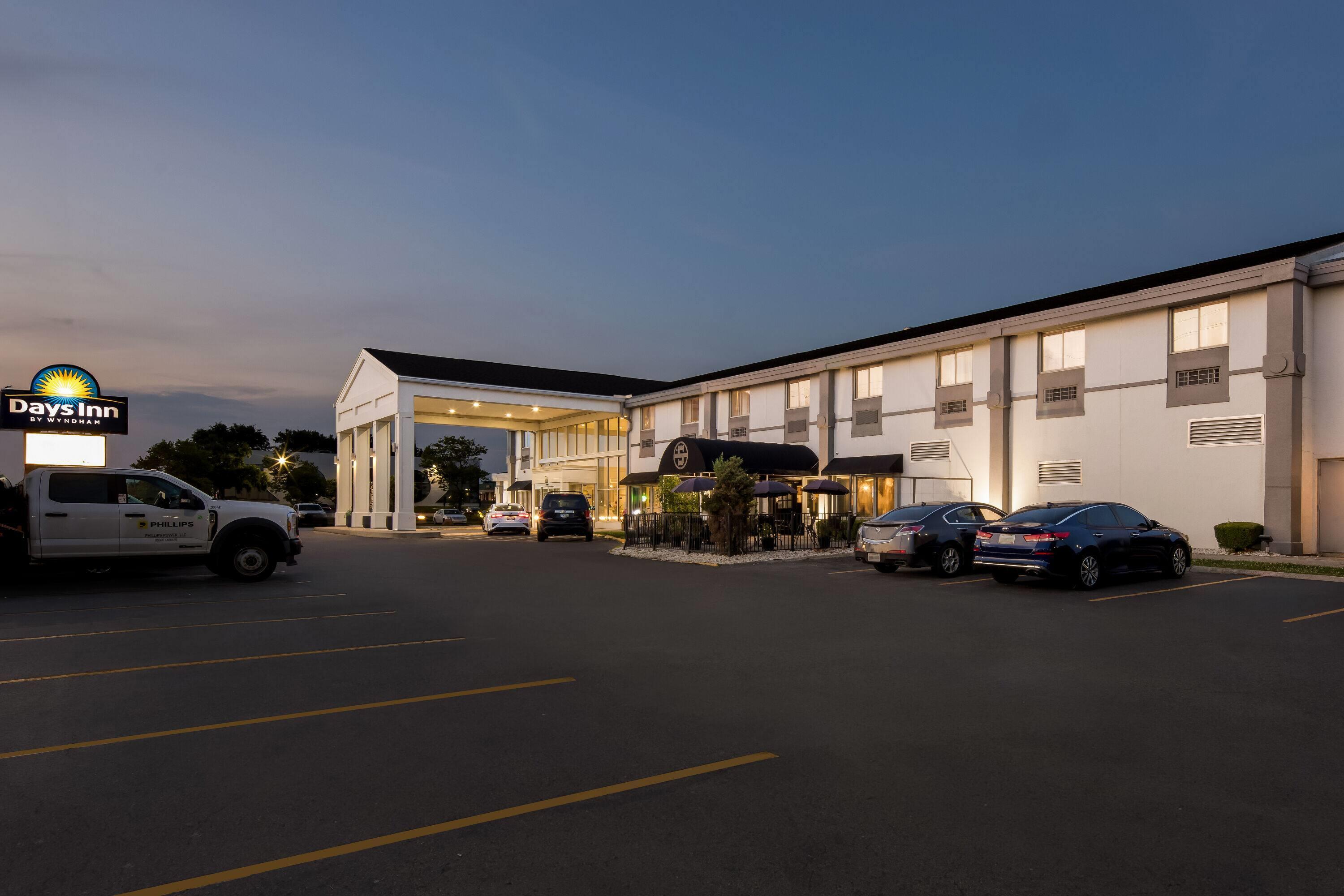 Exterior | Days Inn by Wyndham Columbus East Airport
