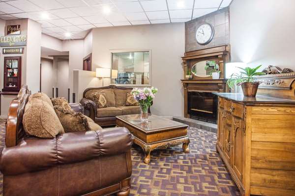  - Super 8 Hotel Castlegar