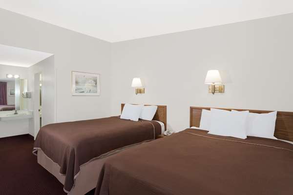  - Howard Johnson Express Inn Vero Beach