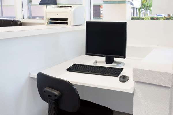 Conference Area - Howard Johnson Express Inn Vero Beach