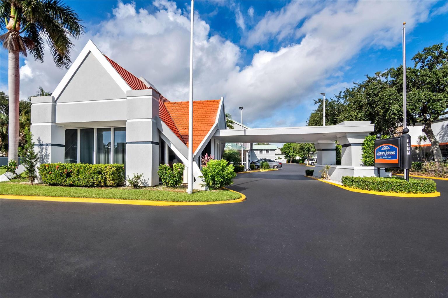 Howard Johnson Inn - Vero Beach