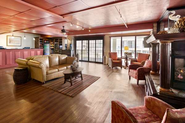  - Howard Johnson Plaza Hotel Oceanfront Ocean City